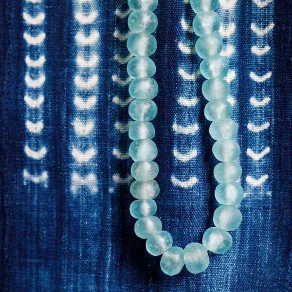 Recycled Glass Beads XL - Clear Water